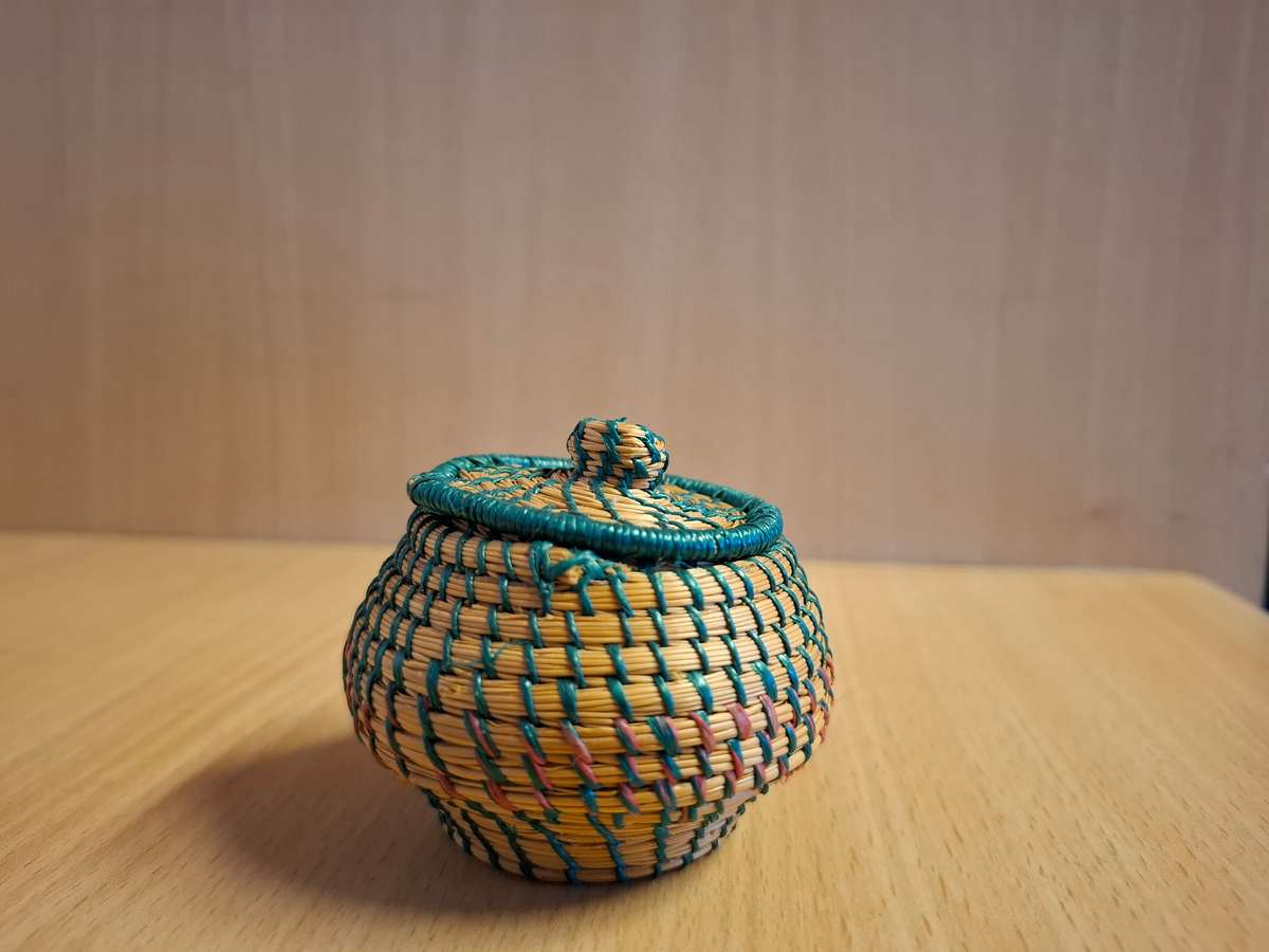 Miniature Lidded Basket - width 9cm height 5cm