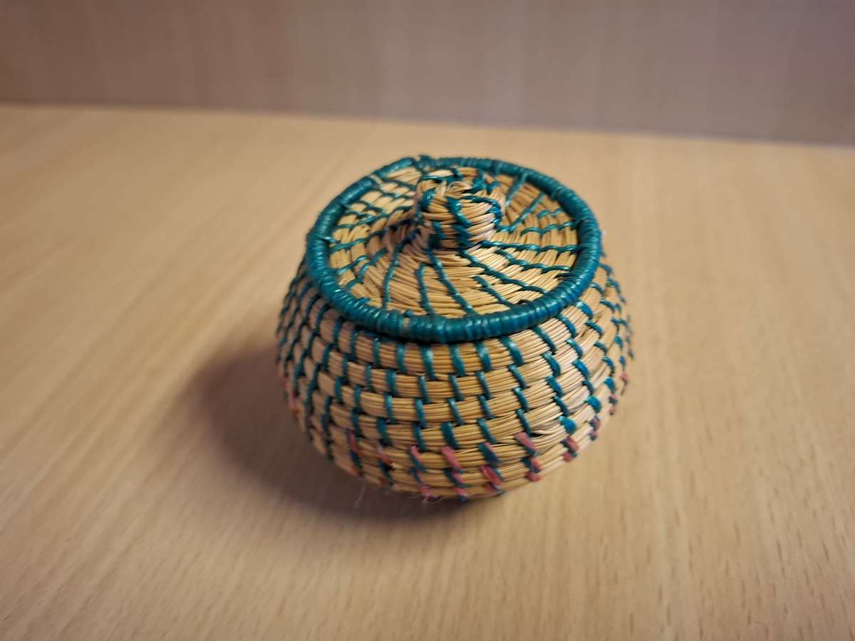 Miniature Lidded Basket - width 9cm height 5cm