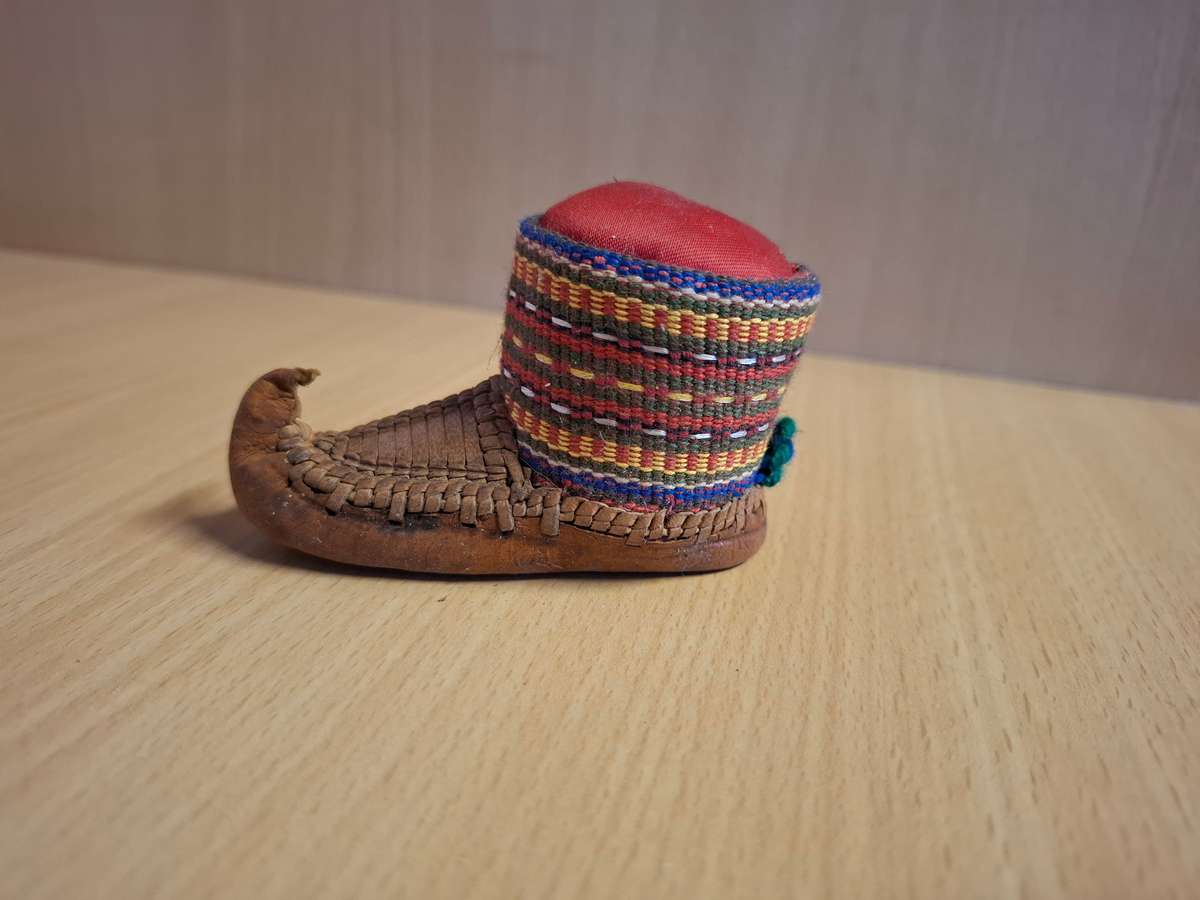 Leather Boot Pin Cushion  (10cm x 5cm)