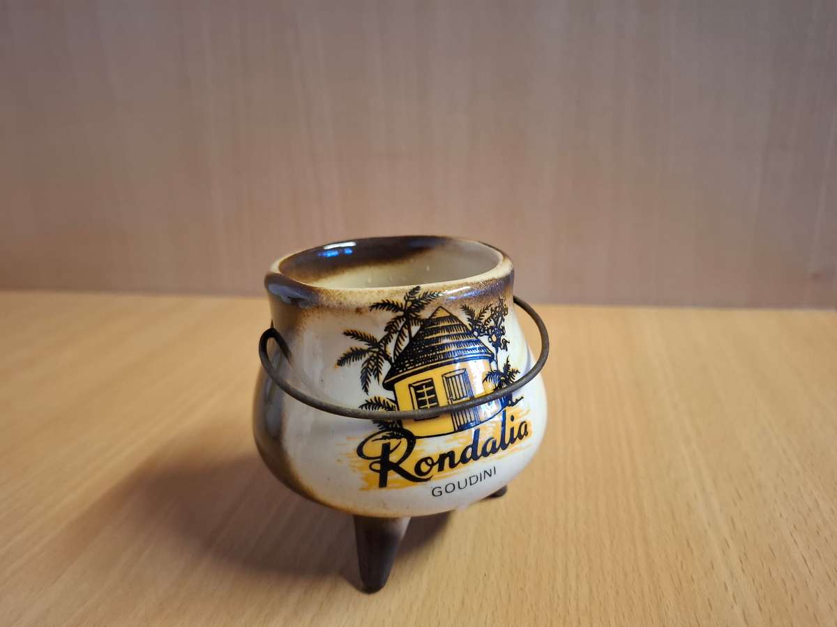 Small Ceramic Potjie Pot - Rondalia - Goudini  (height 7cm width 6cm)