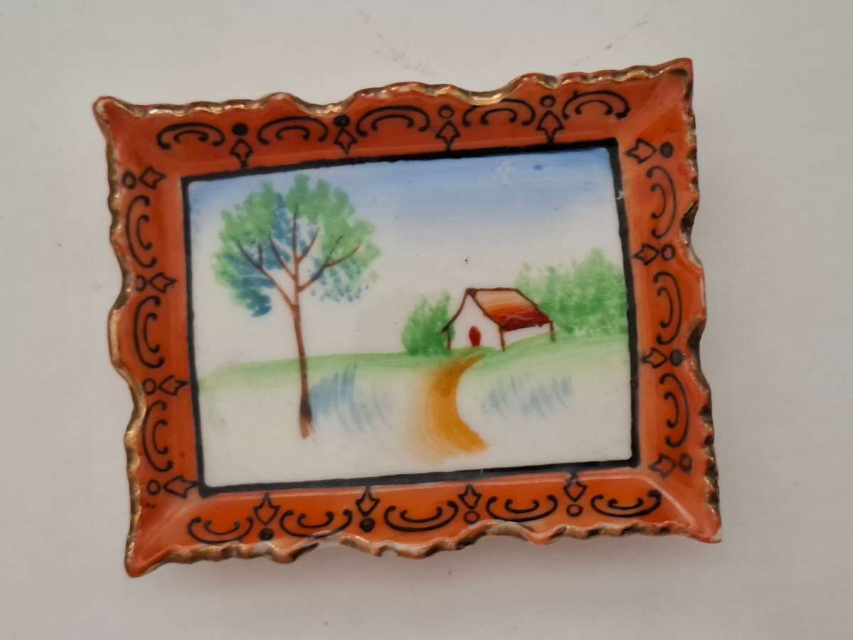 Miniature Porcelain Ornament - 6cm x 5cm