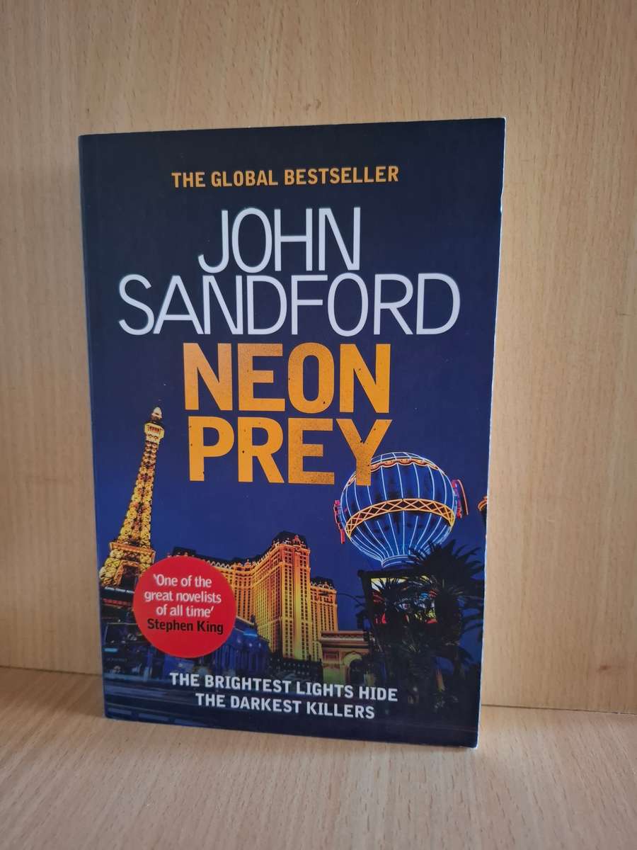 Neon Prey: John Sanford   (Paperback)