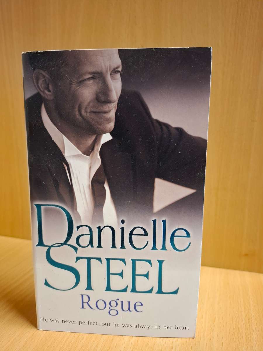 Rogue: Danielle Steel (Paperback)