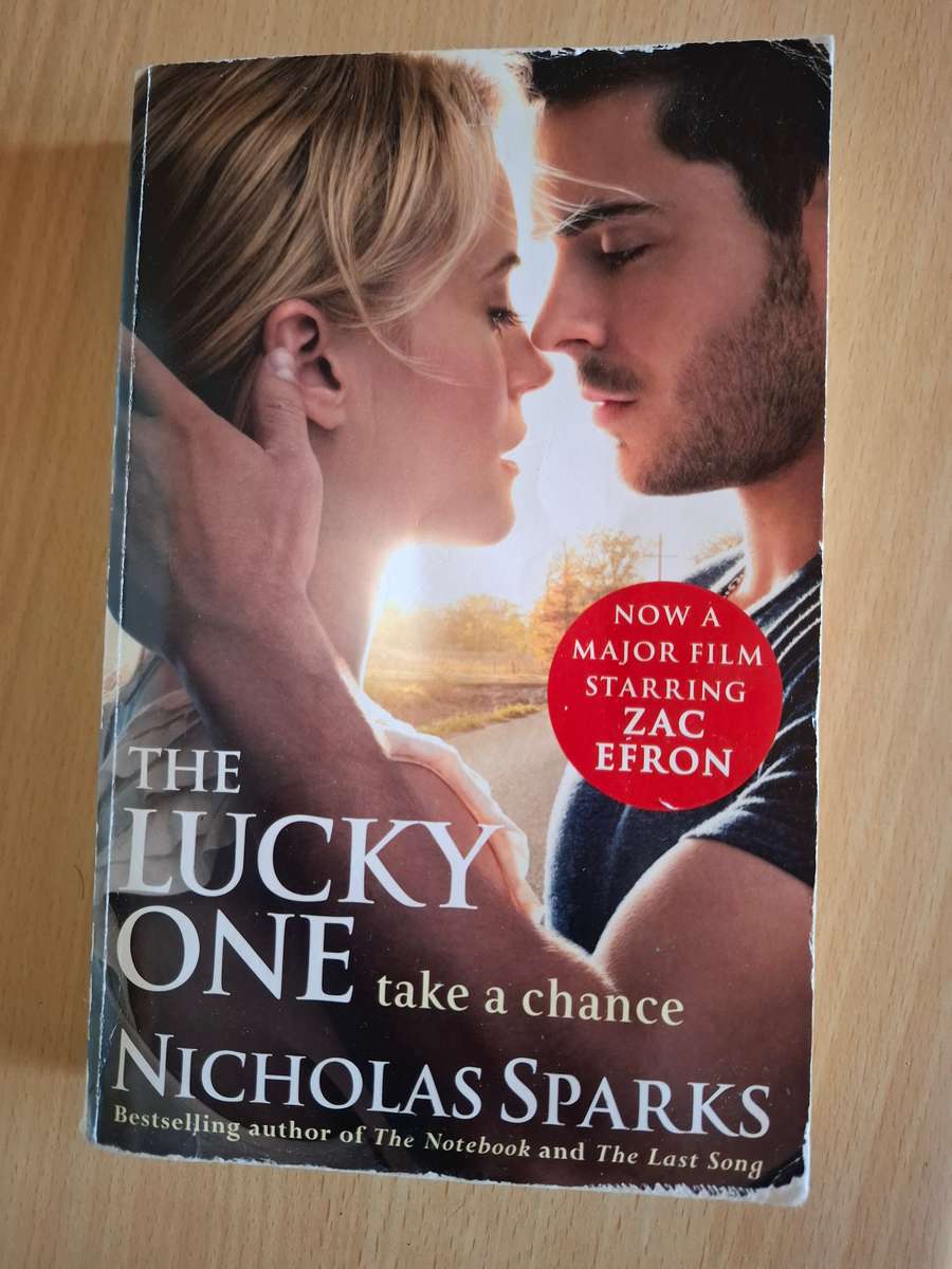 The Lucky One : Nicholas Sparks  (Paperback)