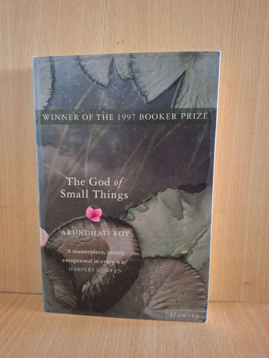 The God of Small Things : Arundhati Roy  (Paperback)
