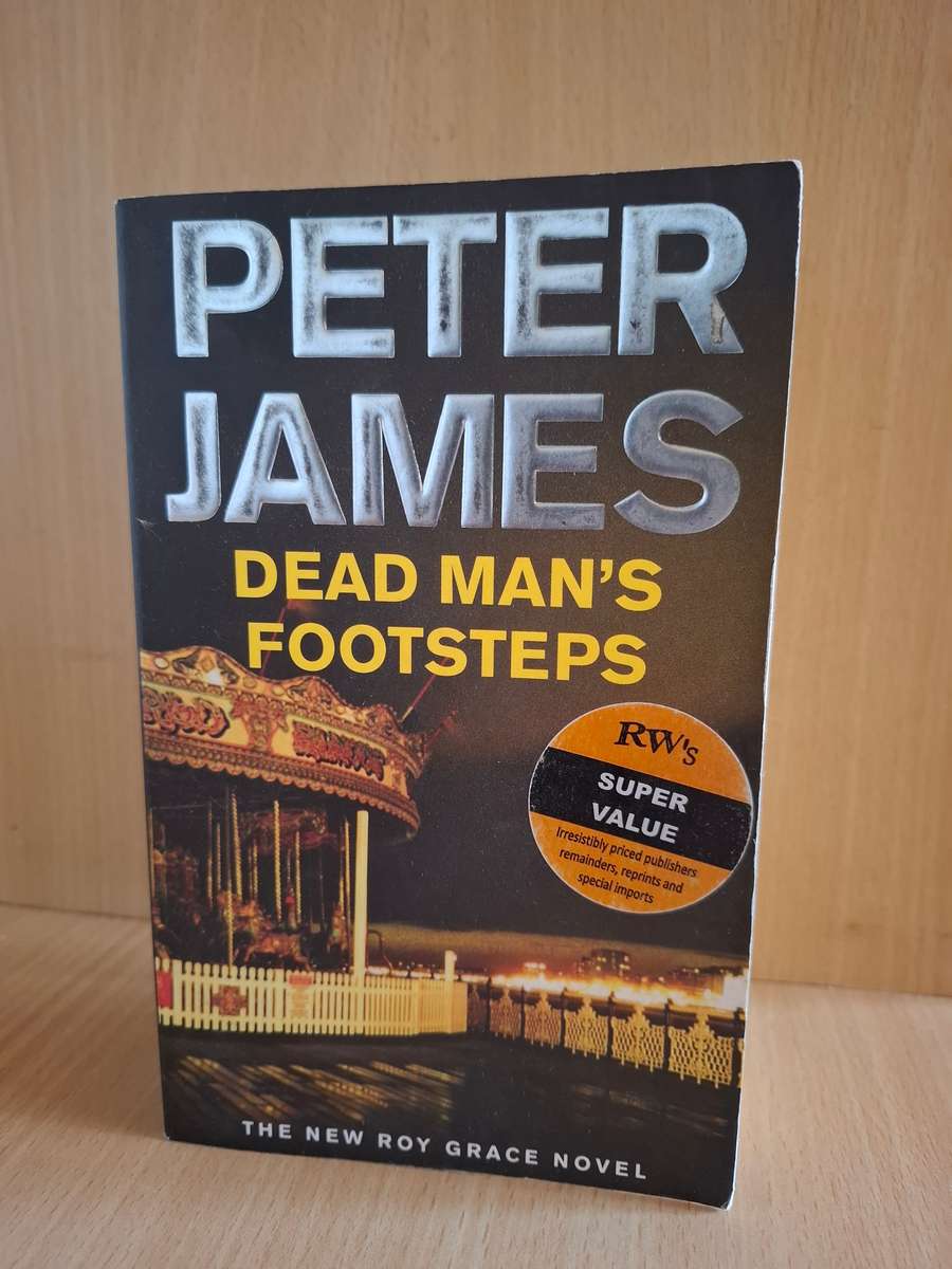 Dead Man`s Footsteps : Peter James  (Paperback)