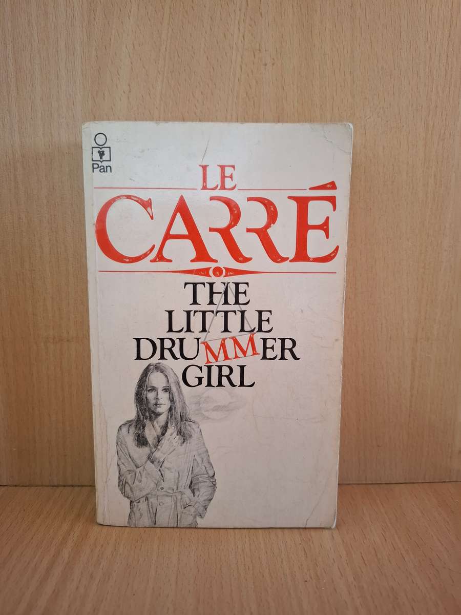 The Little Drummer Girl : John Le Carre (Paperback)