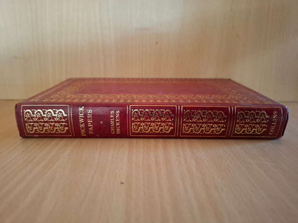 Pickwick Papers by Charles DIckens  (Hardcover)