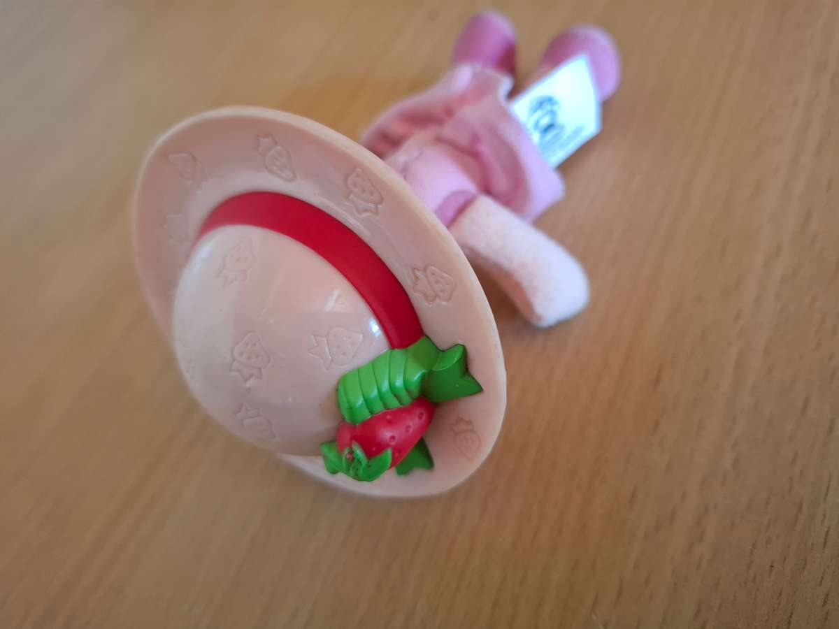 Small Strawberry Shortcake Doll - height 10cm  (McDonald`s Happy Meal Toy, 1980`s)