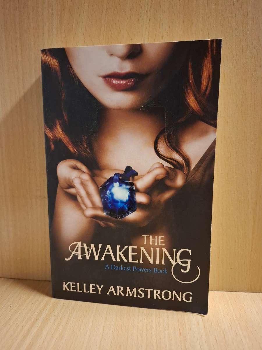 The Awakening : Kelley Armstrong  (Paperback)