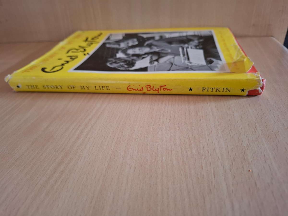 The Story of My Life - Enid Blyton  (Hardcover)