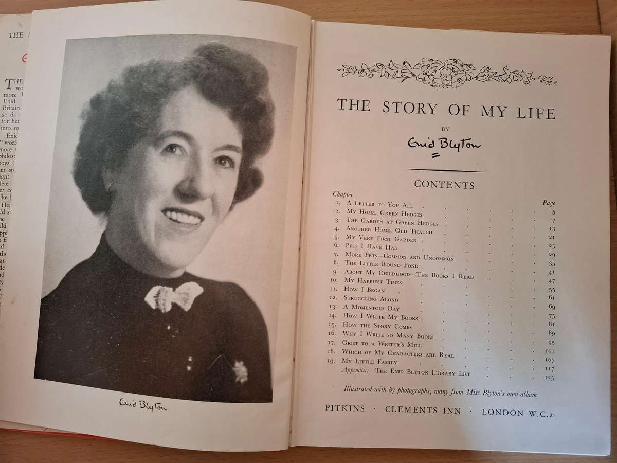 The Story of My Life - Enid Blyton  (Hardcover)