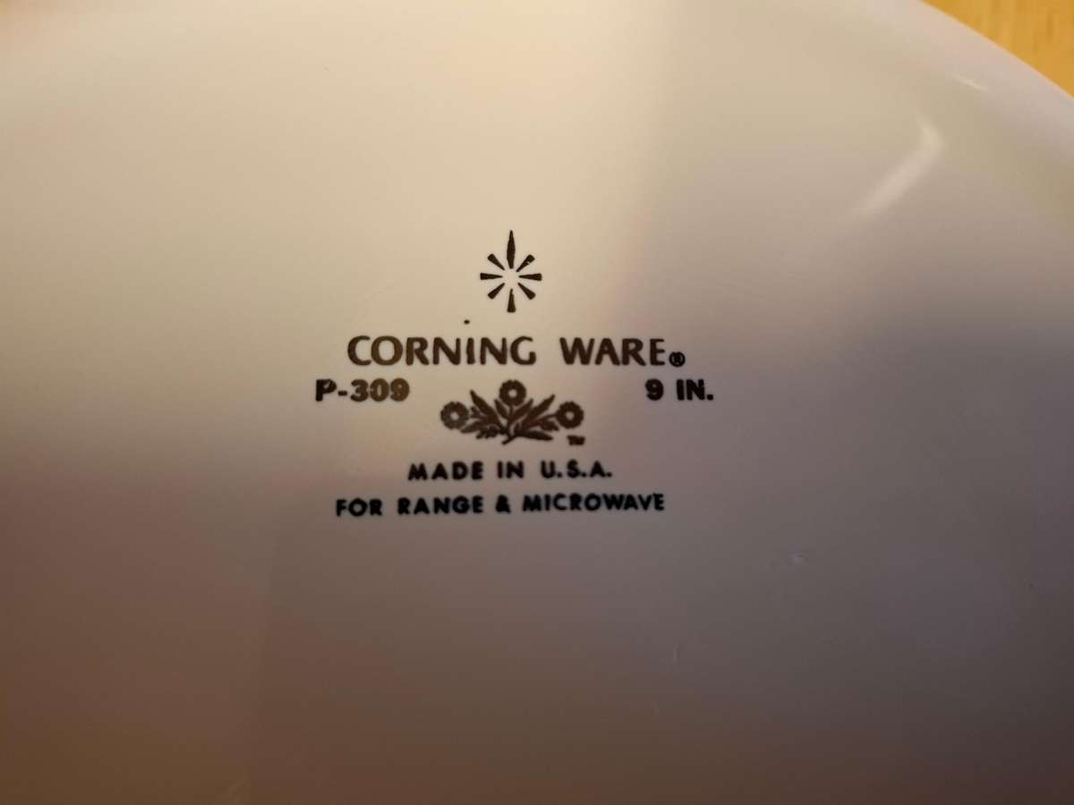 Round Corning Ware Blue Cornflower Flan Dish - width 25cm height 3cm  (Made in USA)