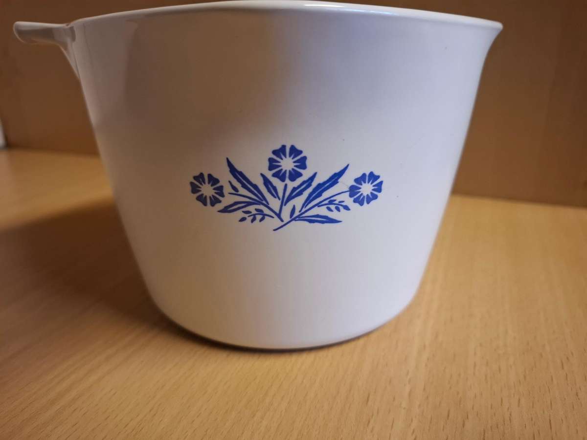 Lidded Vintage Blue Cornflower Corning Ware Sauce Maker