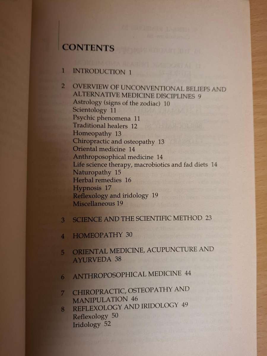 Alternative Medicine - A Doctor`s Perspective: Desmond Pantanowitz (Paperback)