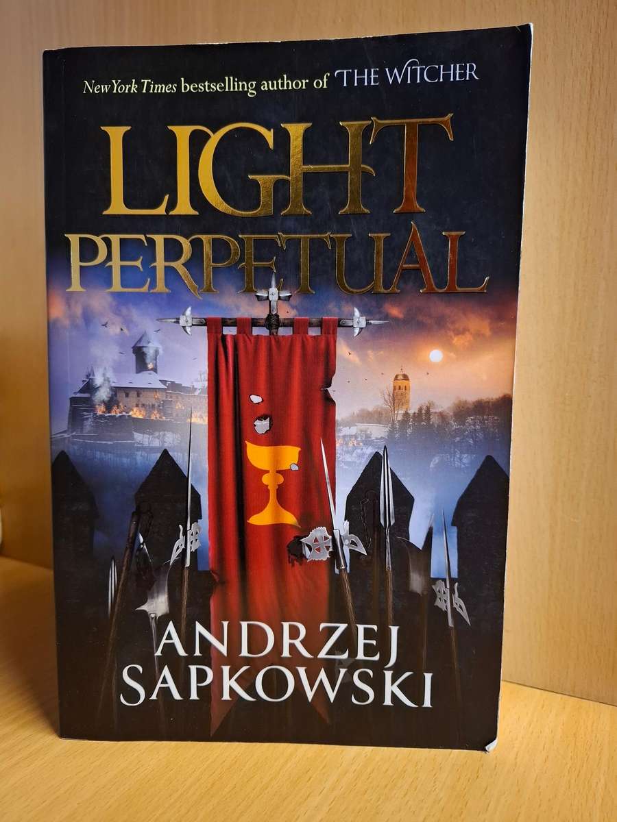 Light Perpetual : Andrzej Sapkowski  (Paperback)