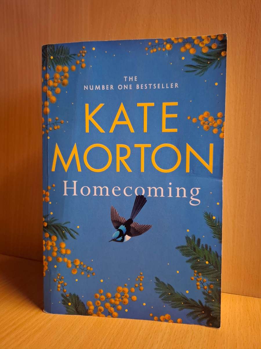 Homecoming : Kate Morton  (Paperback)