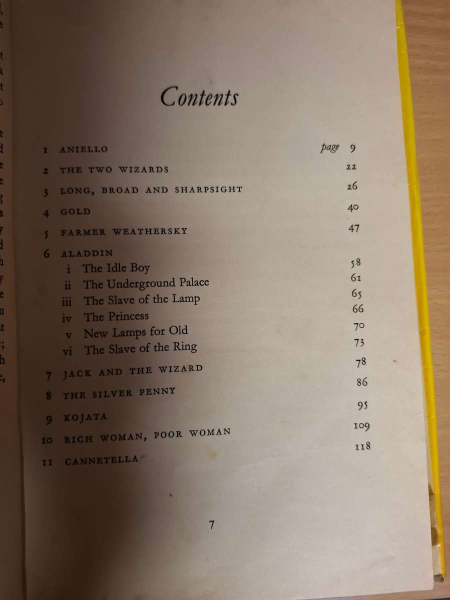 A Book of Wizards : Ruth Manning-Sanders  (Hardcover)