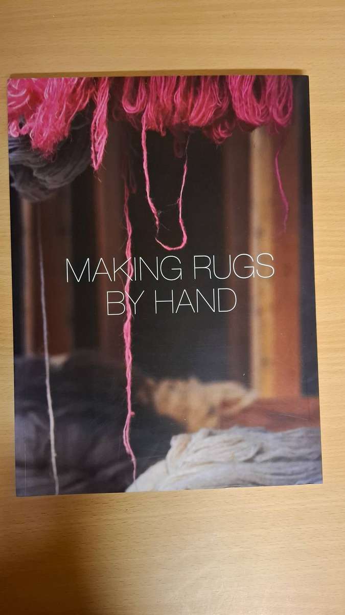 Making Rugs by Hand  (Paperback)