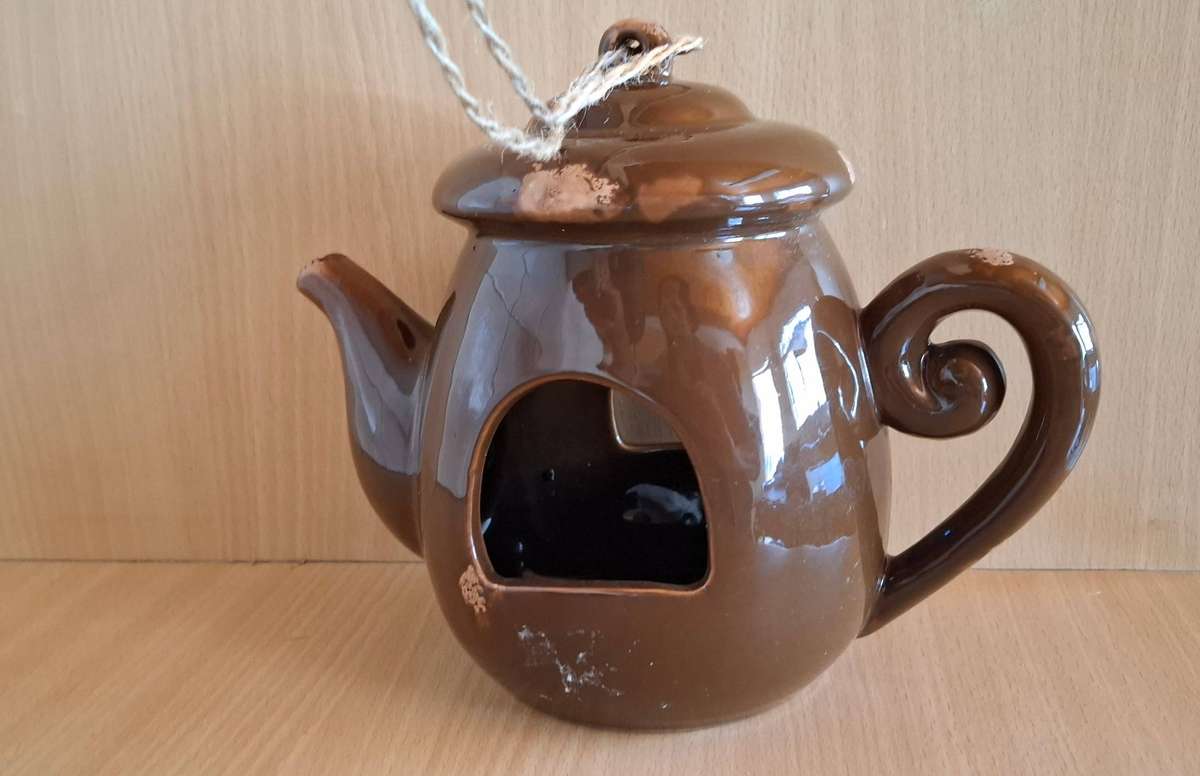 Stoneware Teapot Shape Bird Feeder
