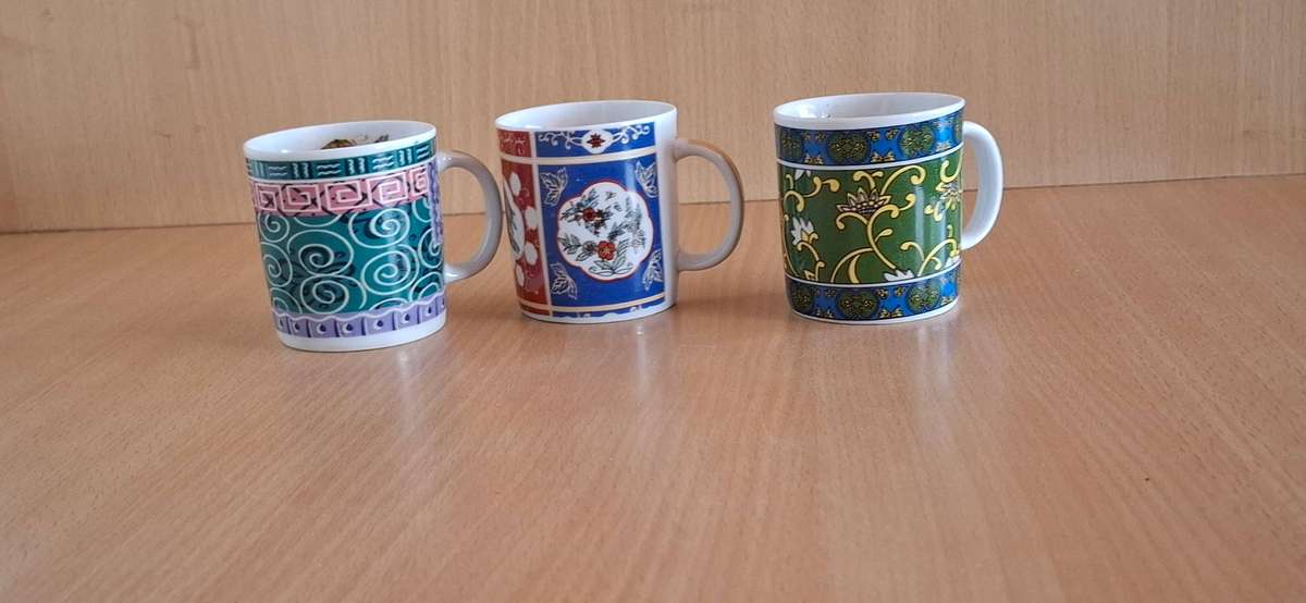 Set of 3 Espresso Cups - height 6cm width 6cm