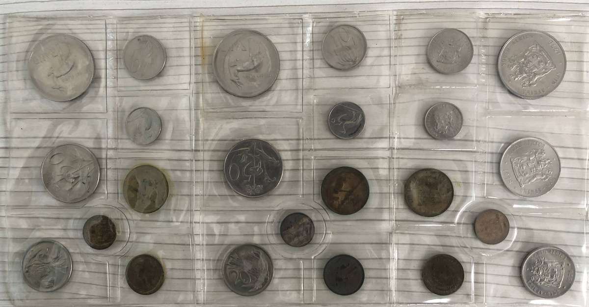 3 x 1978 Uncirculated Mint Sets RSA Sold together.
