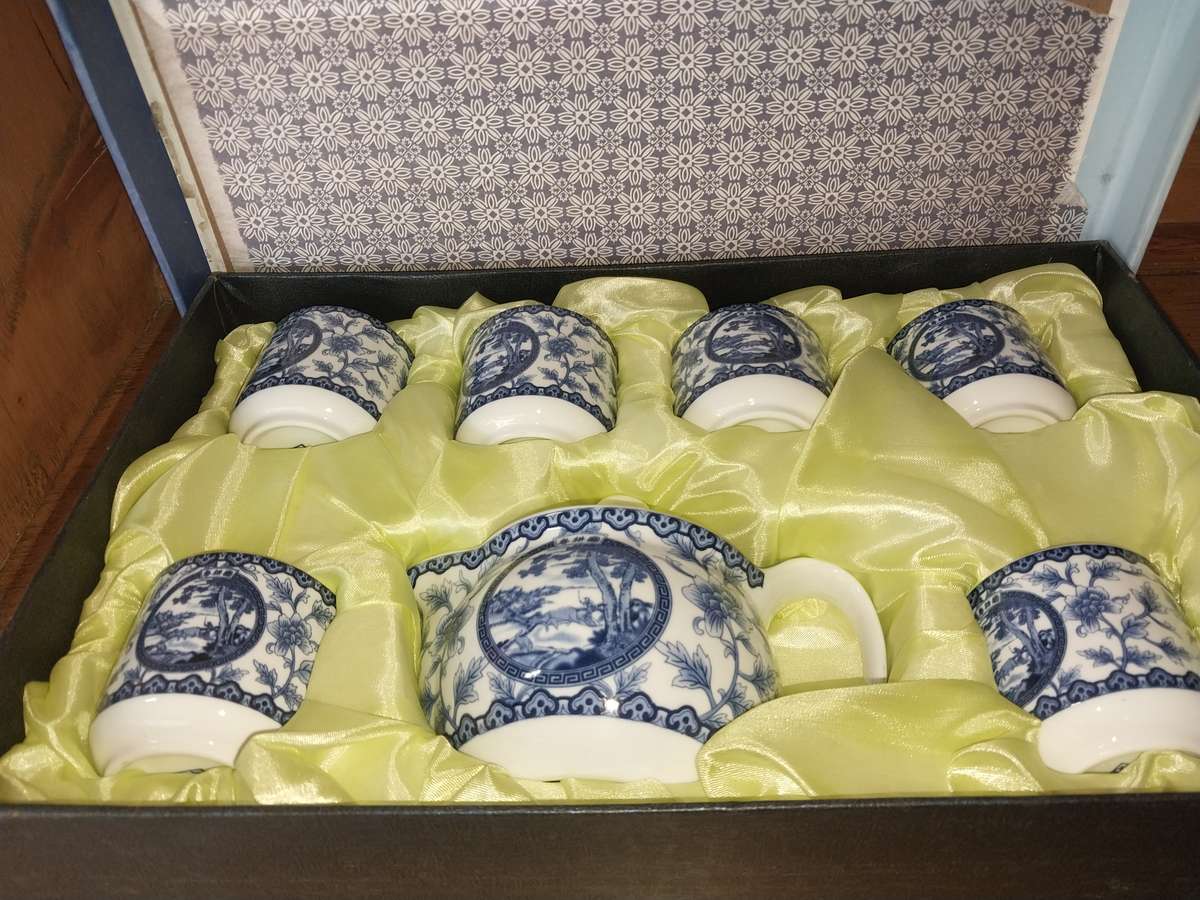 Boxed oriental tea set