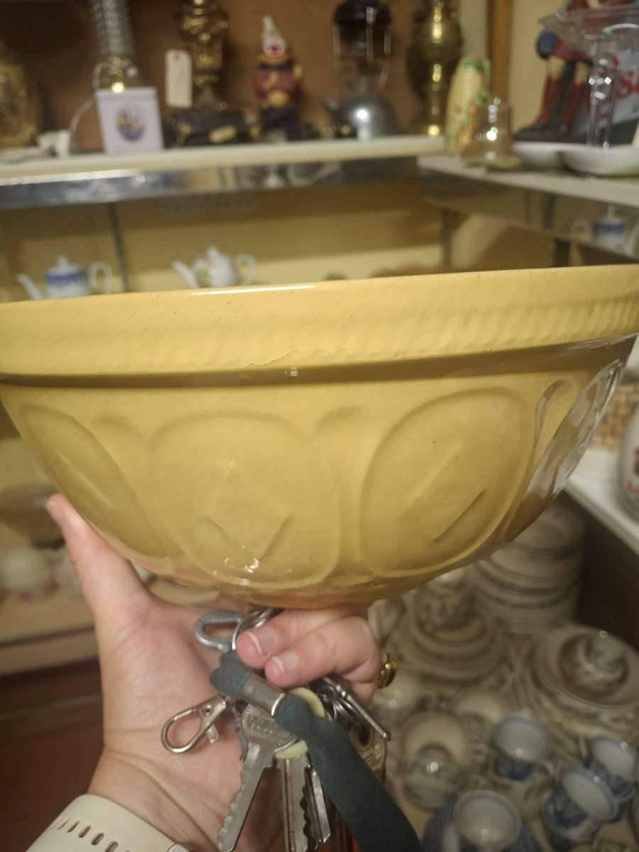 Vintage green mixing bowl