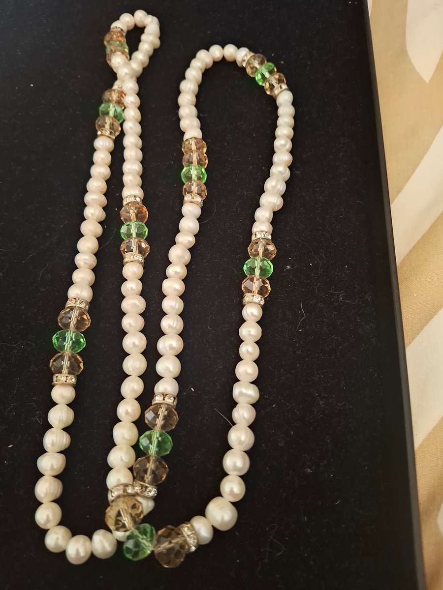 Long pearl beaded necklace