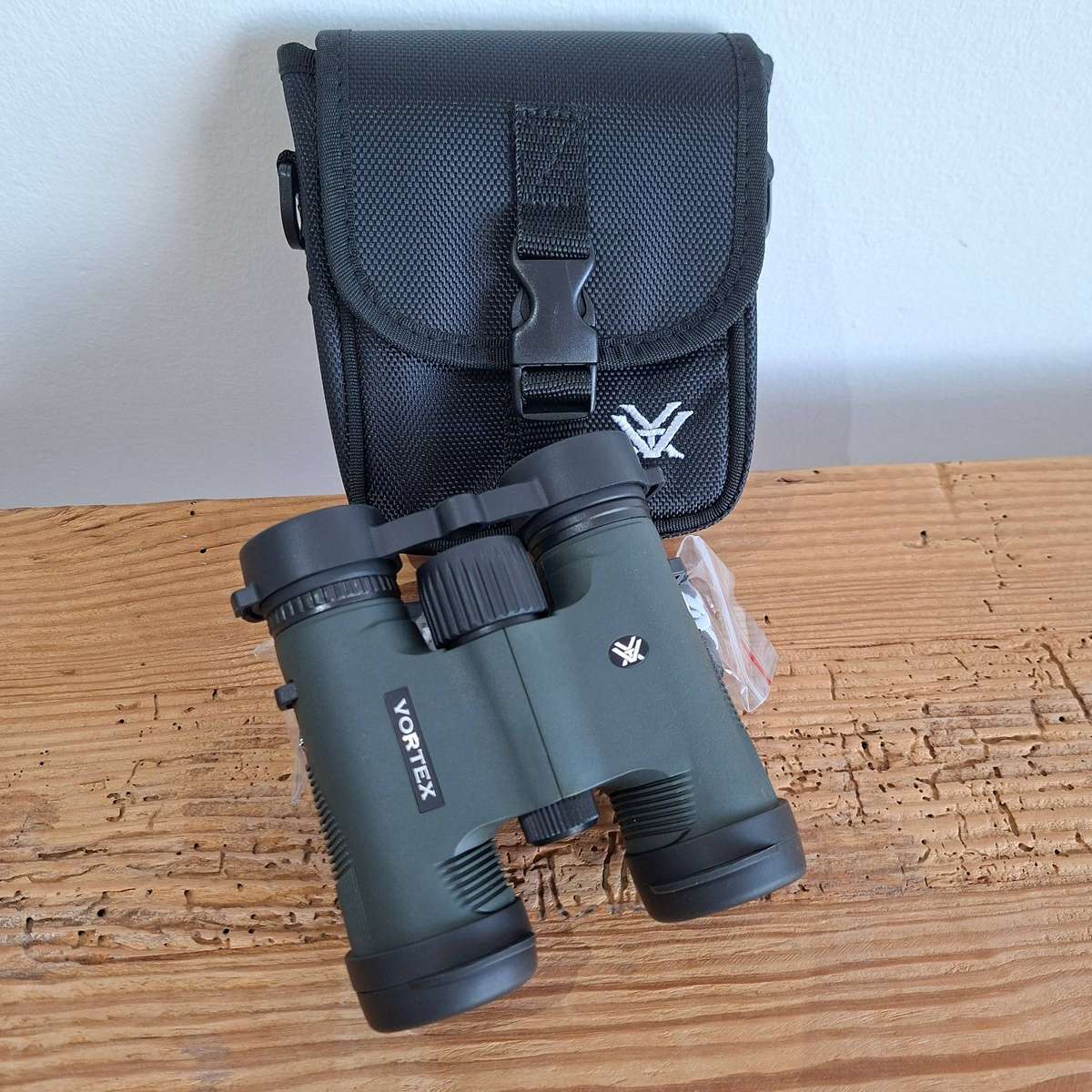 Vortex 8x28 Diamondback HD Binoculars