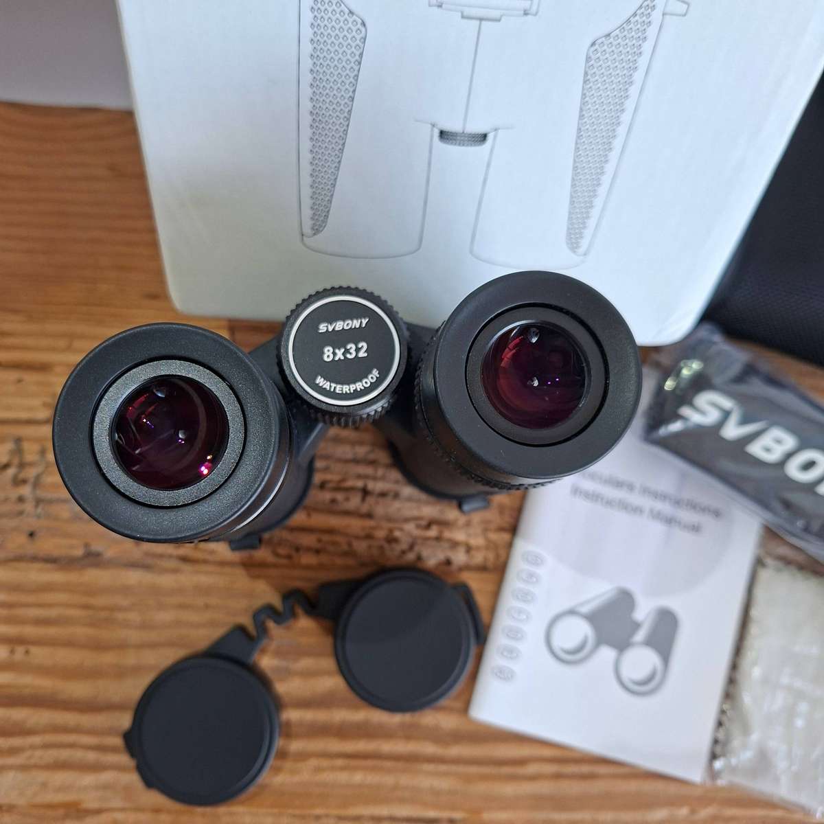 SVBONY 8x32 SV202 ED Binoculars (R2550 New, Selling for R1500)