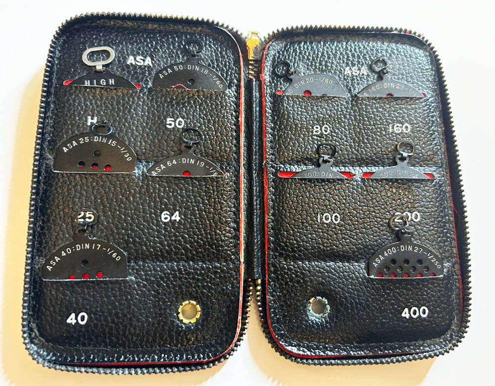 Sekonic Studio Deluxe ll / L-398M Exposure Meter with full set of Direct Reading Slides