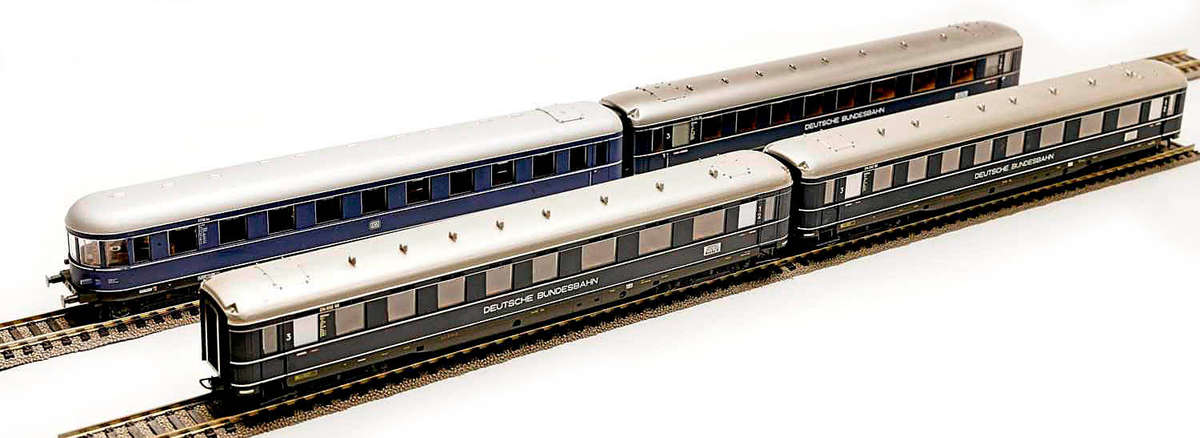 Trix & Liliput Passenger Coaches of the DB (HO) 4x