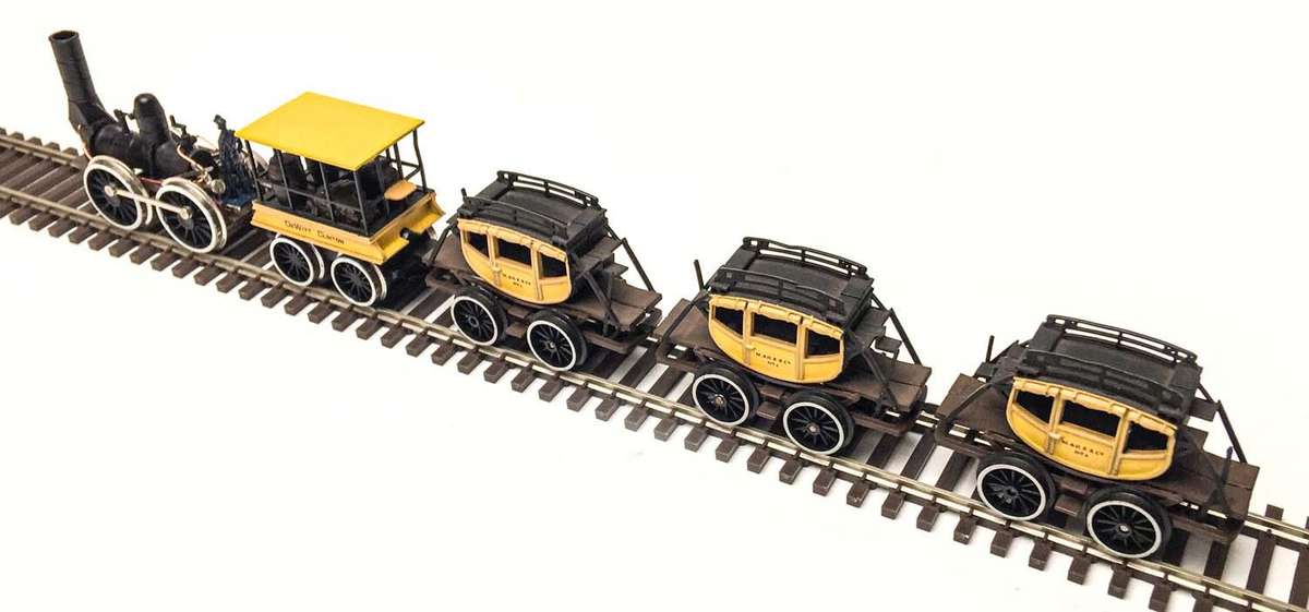 Bachmann: The DeWitt Clinton Loco, Tender and Carriages (HO)