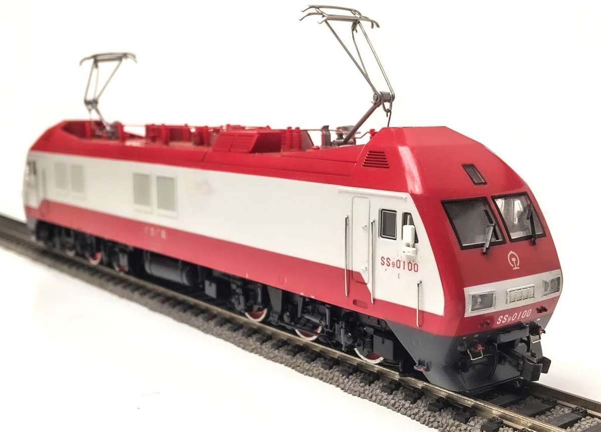 Bachmann: Chinese National Railway SS9 0100 (HO)
