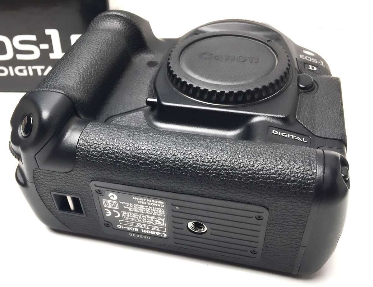 Canon EOS 1D Body almost as new