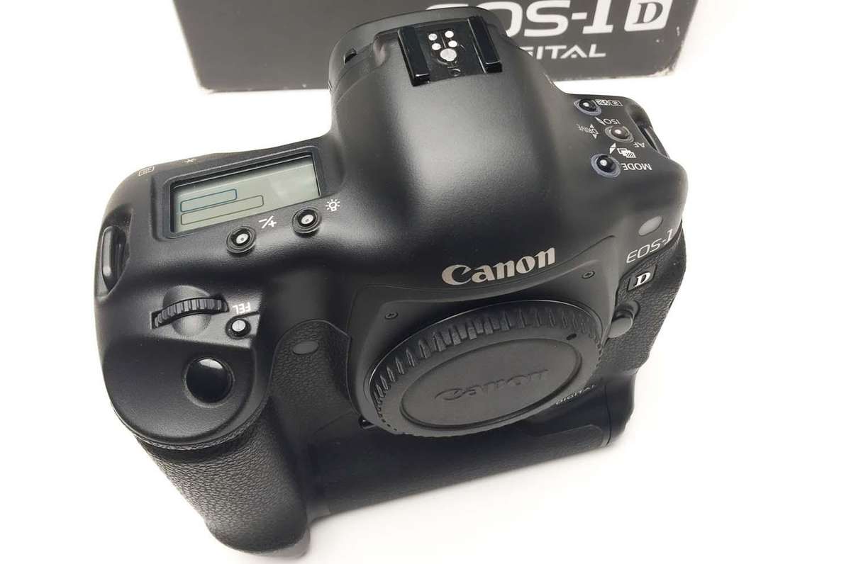Canon EOS 1D Body almost as new