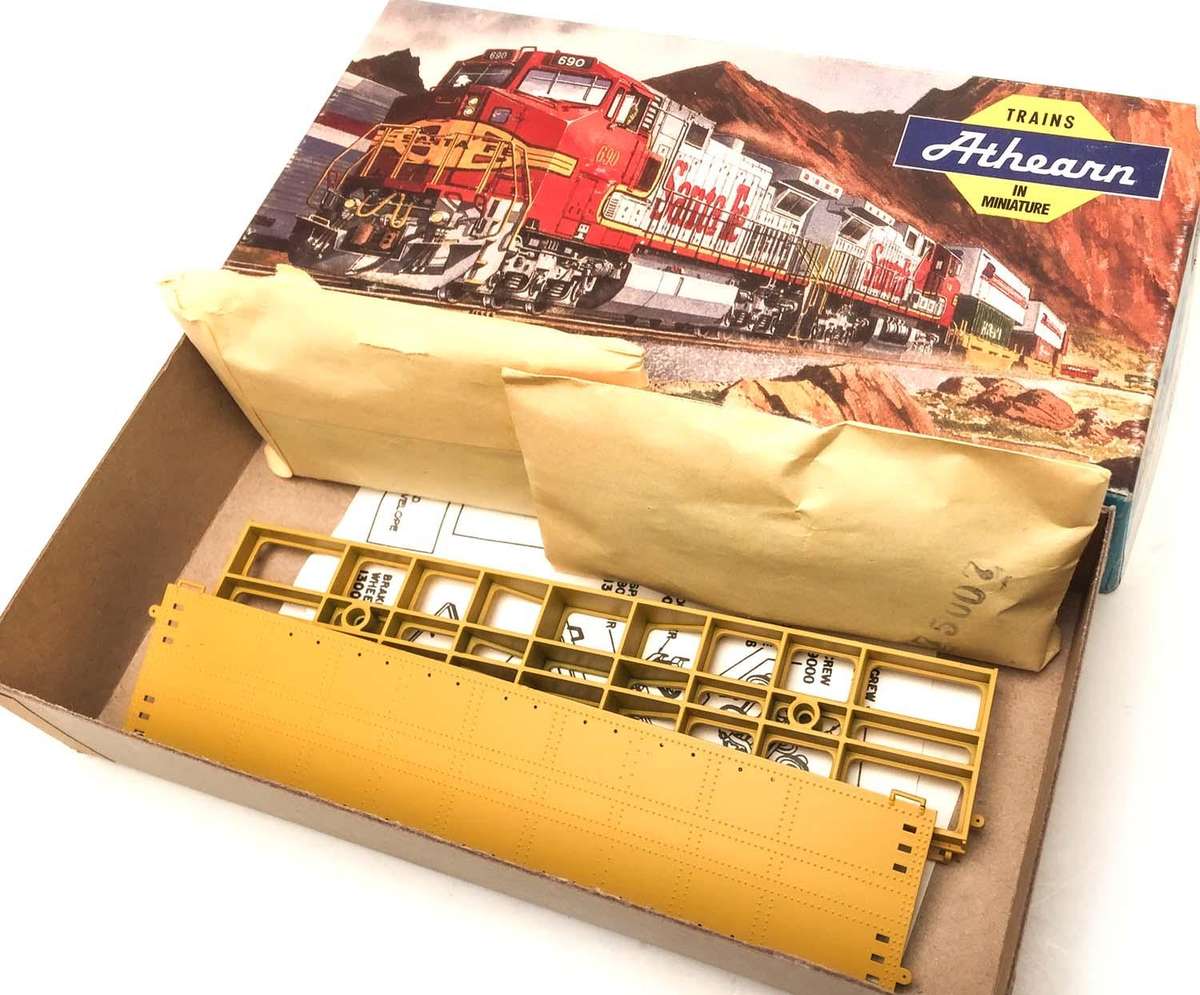 ATHEARN: UNION PACIFIC HEAVY DUTY FLAT WAGON (HO)
