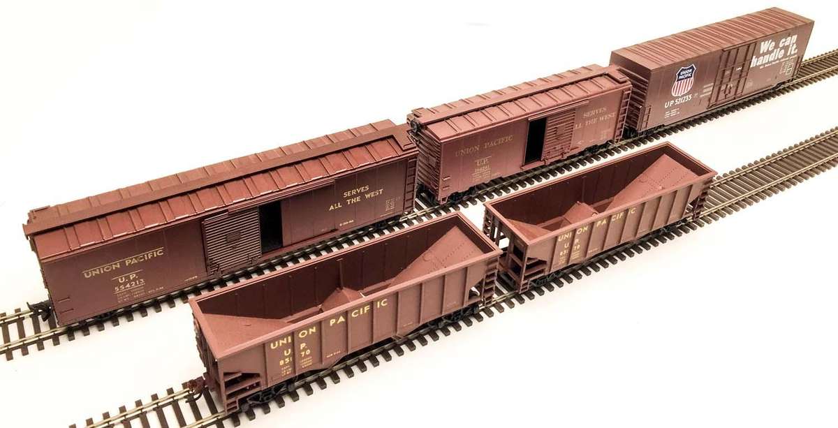 UNION PACIFIC: 5X GOODS WAGONS (HO)
