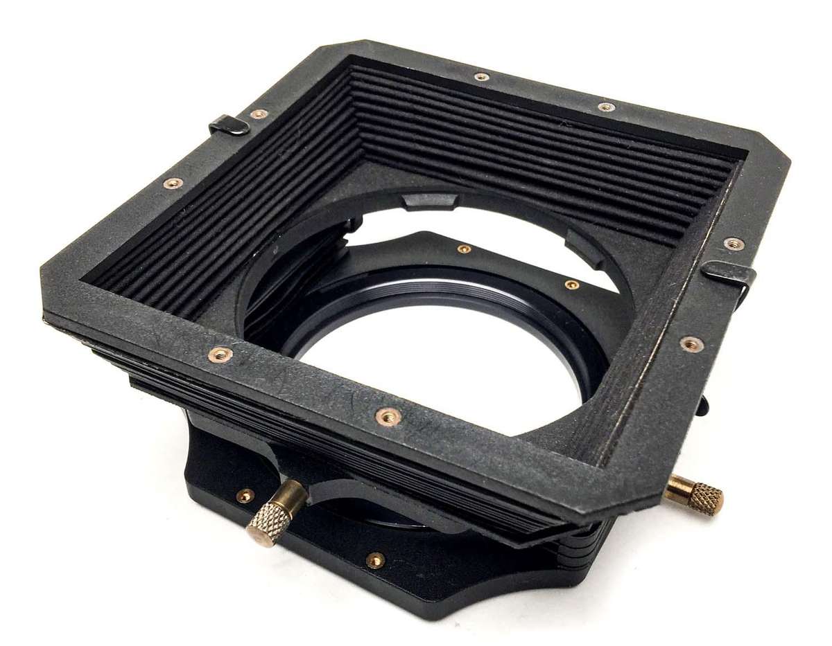 LEE FILTER HOLDER WITH HOOD