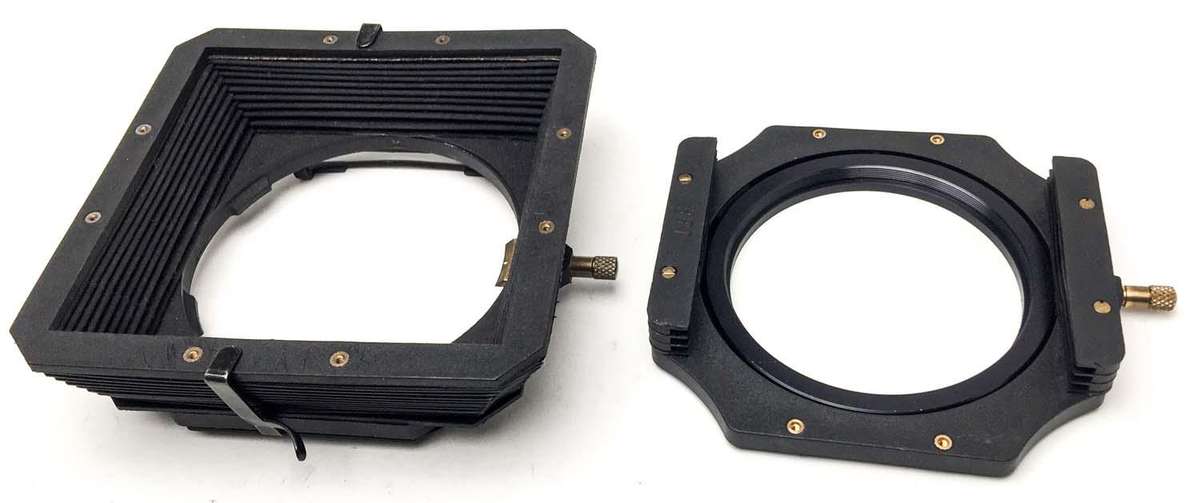 LEE FILTER HOLDER WITH HOOD