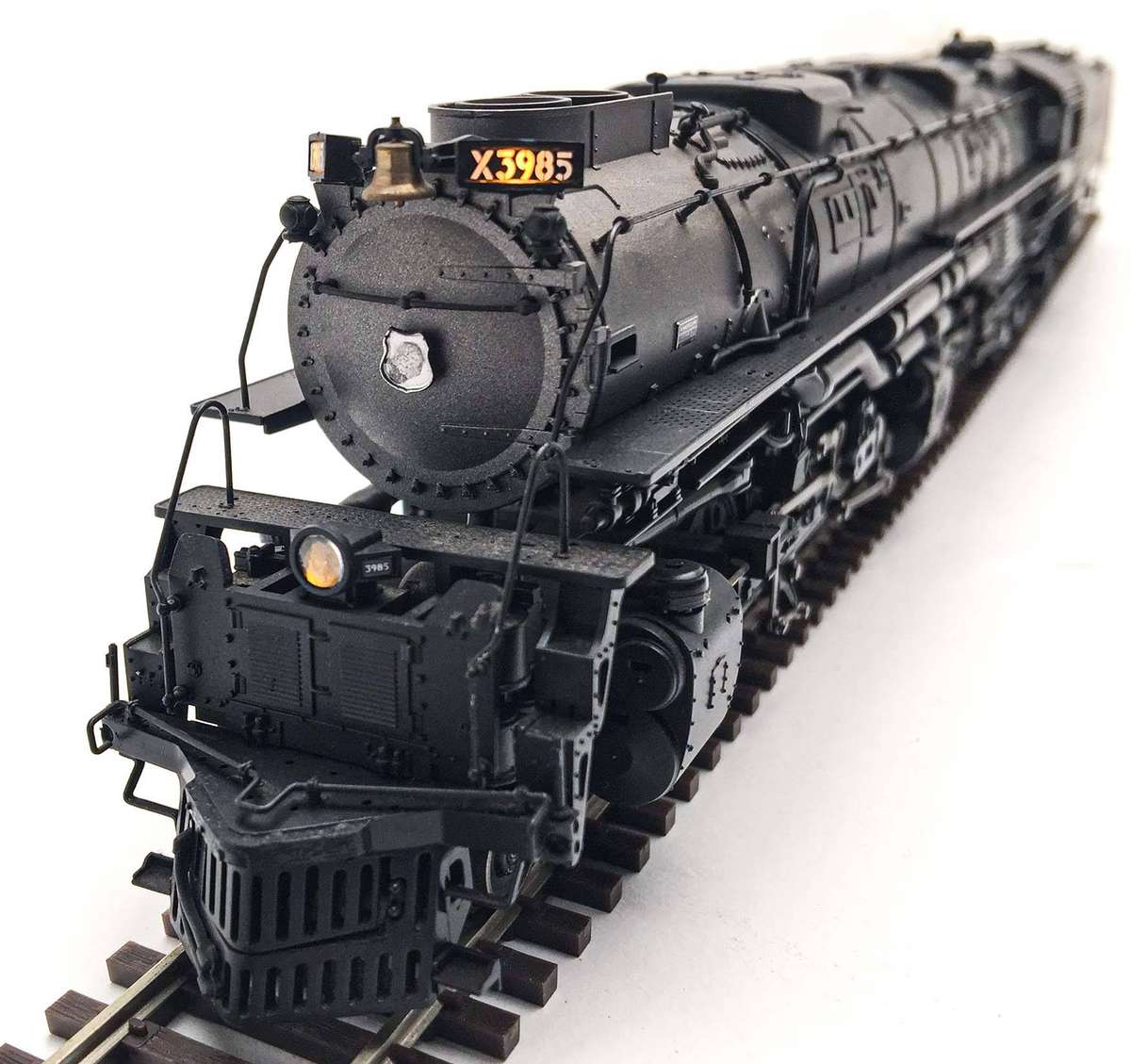 ATHEARN GENESIS CHALLENGER 4-6-6-4 With DCC & Sound, UNION PACIFIC #3985 Modern