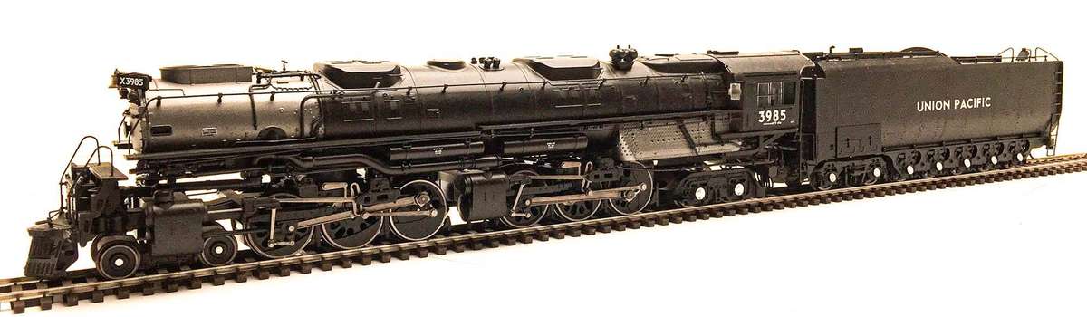 ATHEARN GENESIS CHALLENGER 4-6-6-4 With DCC & Sound, UNION PACIFIC #3985 Modern