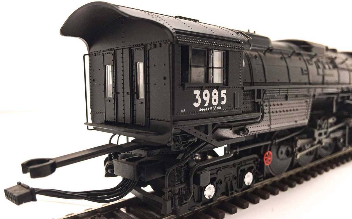 ATHEARN GENESIS CHALLENGER 4-6-6-4 With DCC & Sound, UNION PACIFIC #3985 Modern