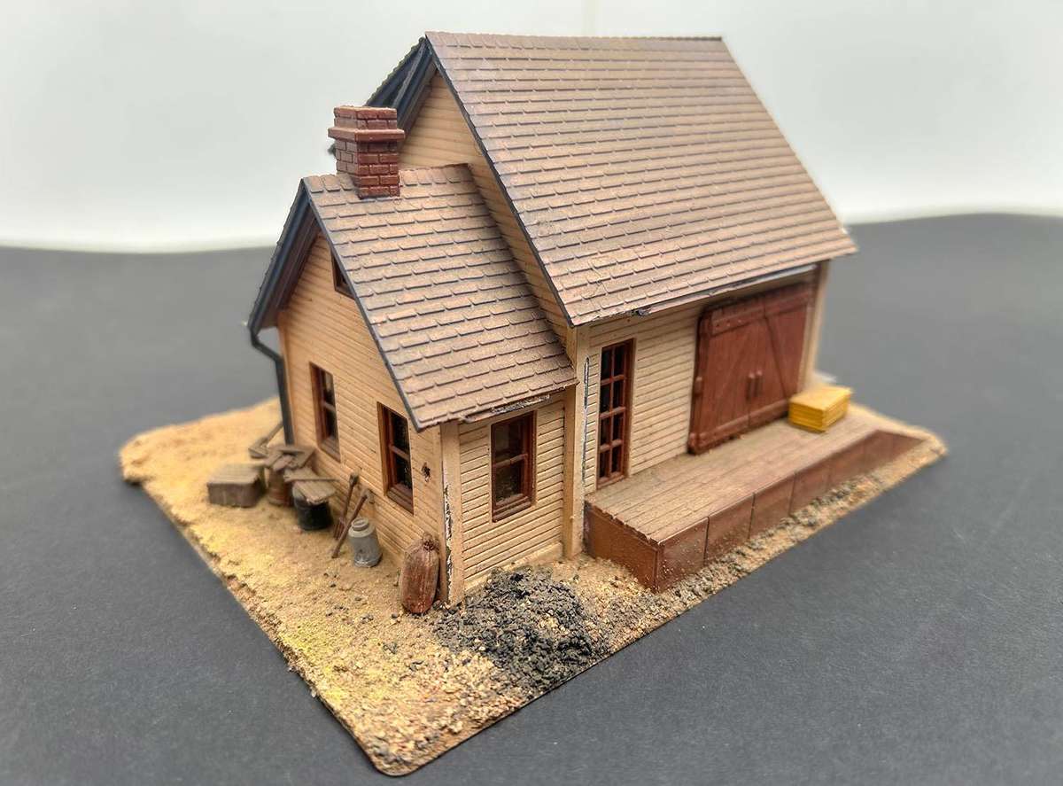 2x Railroad Buildings (HO)