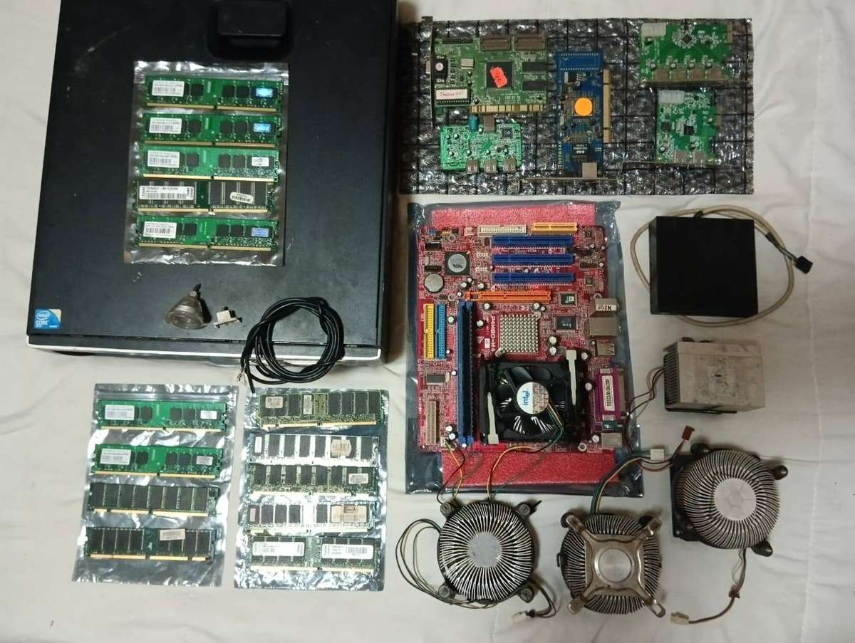 Desktop PC + Parts Combo (Please read)