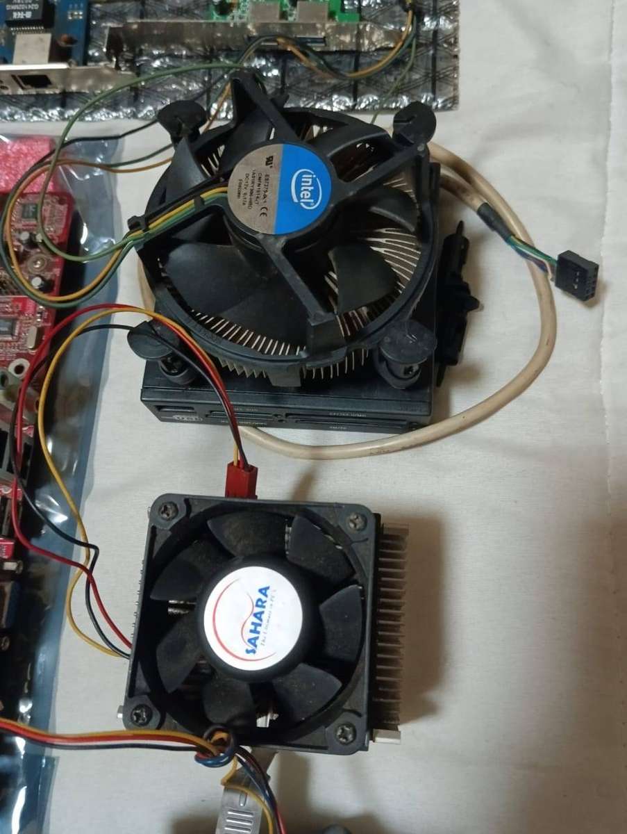 Desktop PC + Parts Combo (Please read)