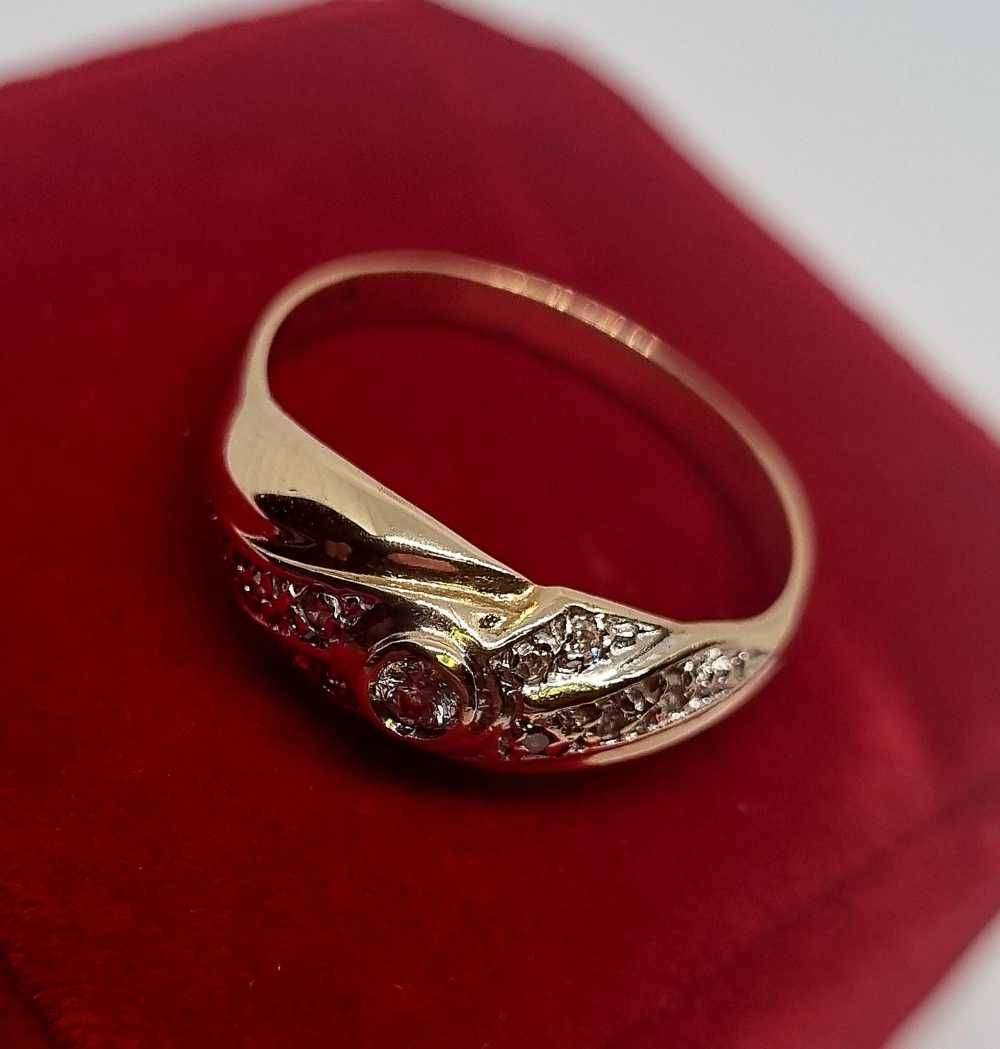 9ct Yellow Gold Diamond Ring