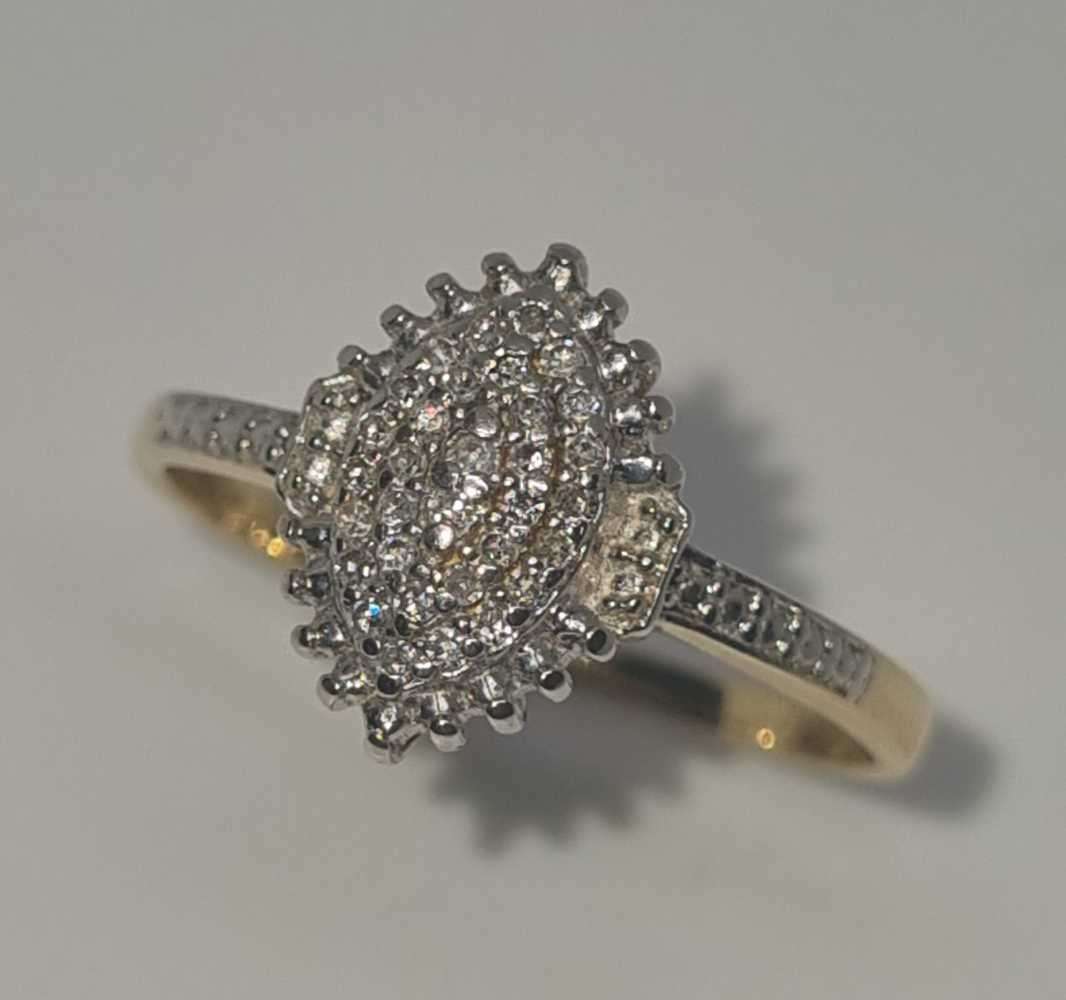 9ct Yellow Gold and Diamond Cluster Ring