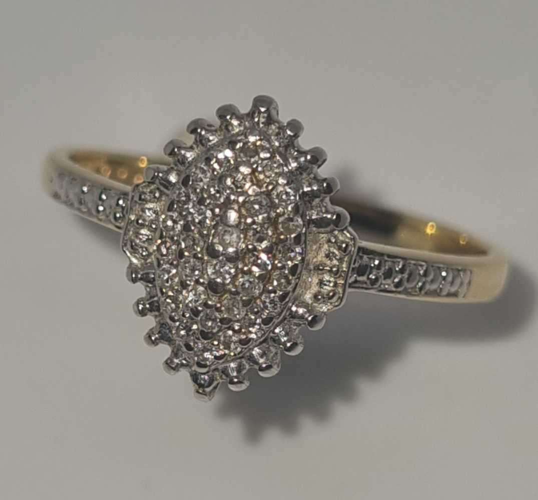 9ct Yellow Gold and Diamond Cluster Ring